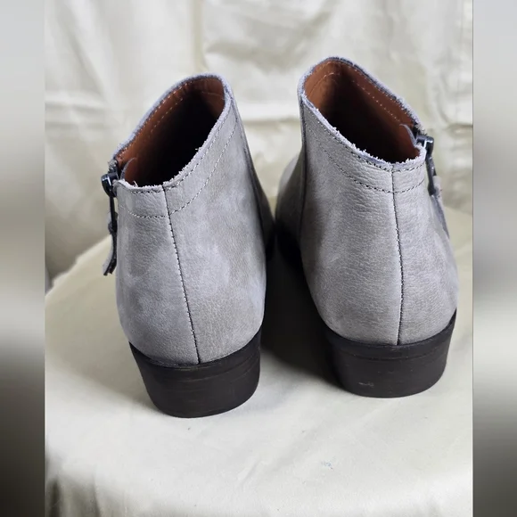 Lucky Brand Bohemian Cabincore Beige Suede Perforated Ankle Booties 8.5M - Picture 9 of 13